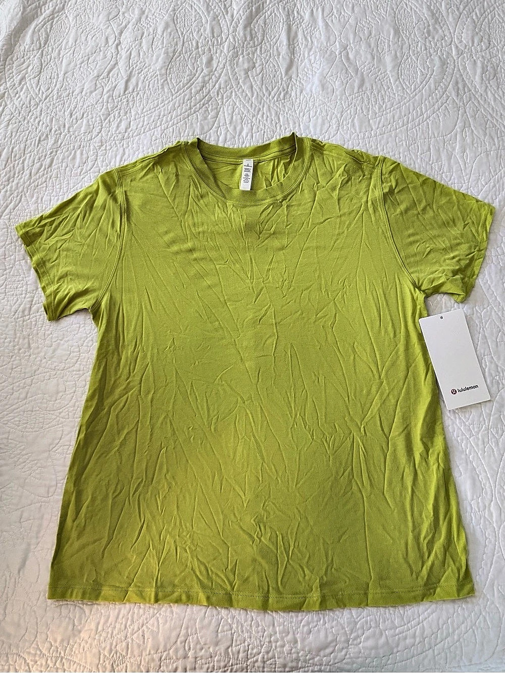 lululemon All Yours Tee Short Sleeve Tee in Green Size 6 NWT